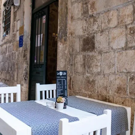Lav & Cafe Hostel Dubrovnik