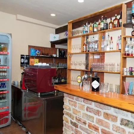 Хостел Lav & Cafe *